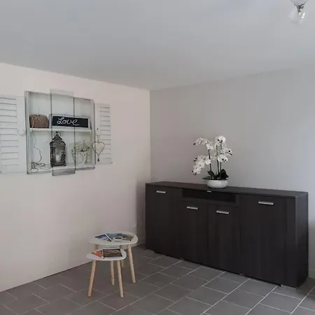 La Maison D'emmanon * Saint-Saturnin-du-Bois